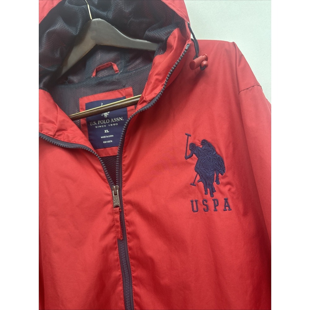 U.S. Polo Assn Men's Wind Rain Jacket Size xL Color Red Pockets